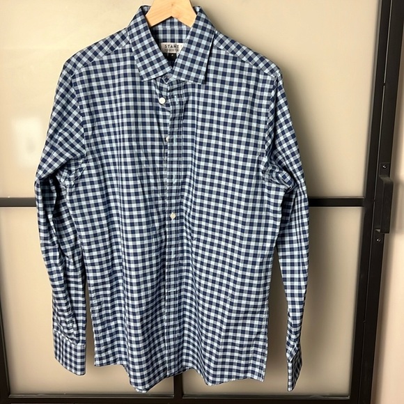 Stantt Essentials Button Up Shirt Size Medium - Picture 1 of 6